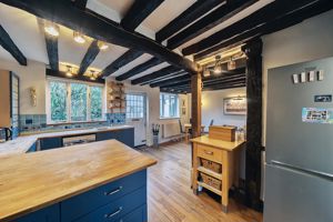 Photo 19- click for photo gallery